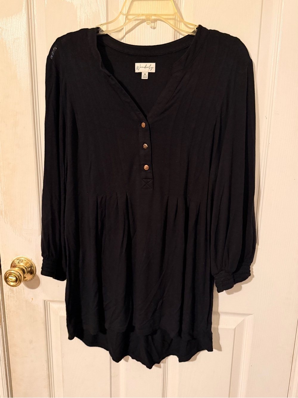 Wonderly Black Henley Babydoll Tunic Blouse Smocked Cuff Size M